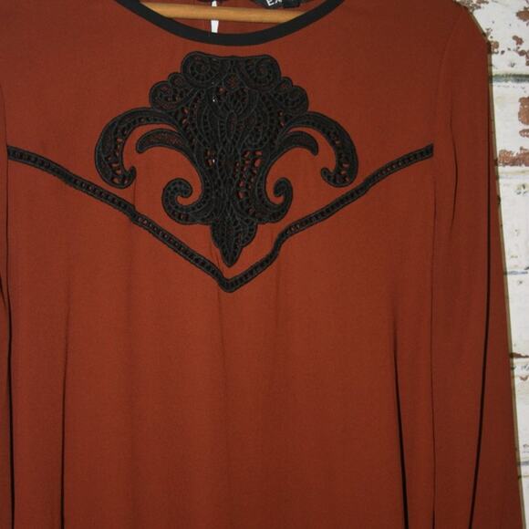 Express Embroidered Crochet Neckline Flowing Top - Picture 4 of 8